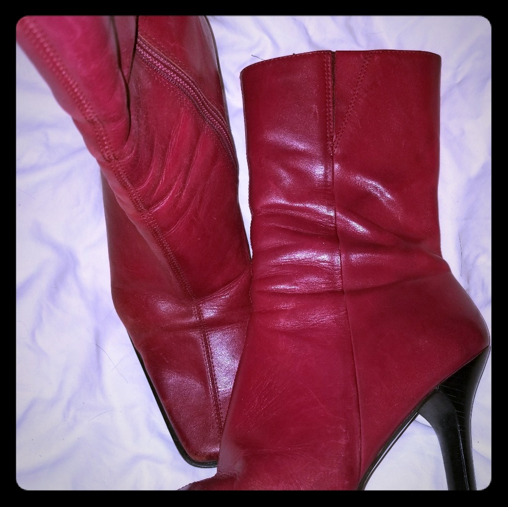 Diba heeled boots in brick red